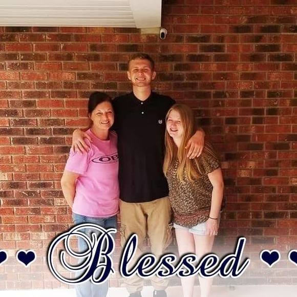 Meet your Posher, Tyler - Picture 1 of 1